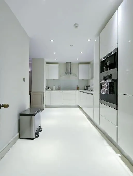 Extra Big London 4-Bed House In Liverpool Street! Villa